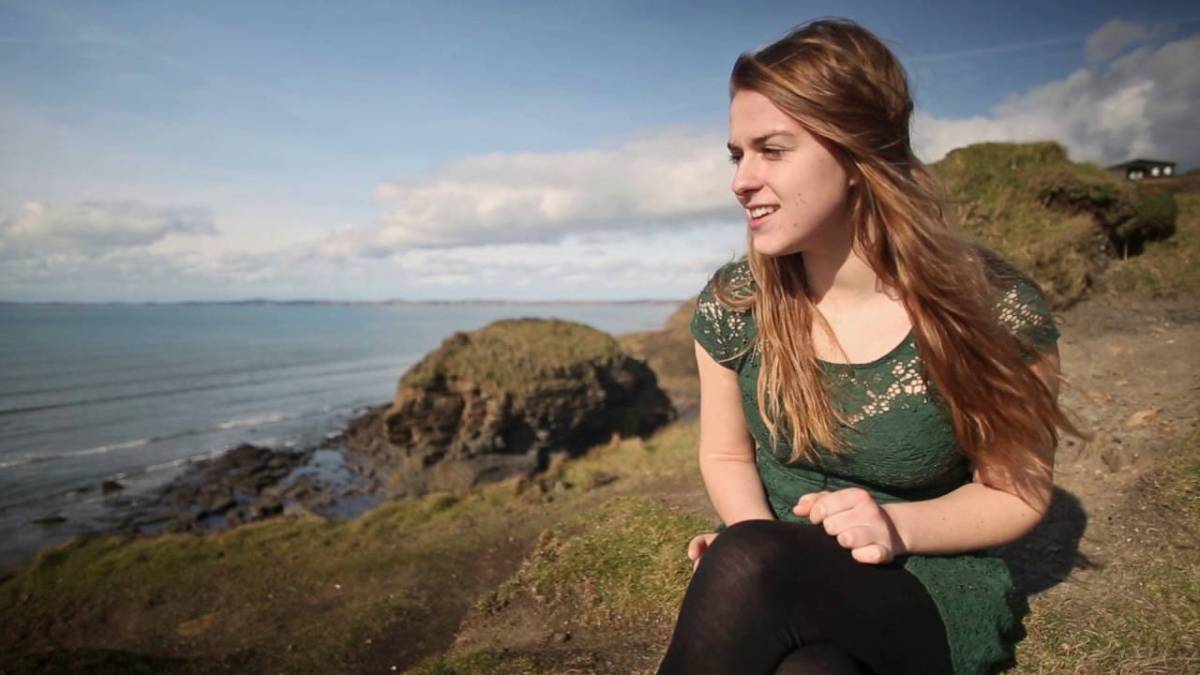 Interview: Welsh Singer/Songwriter Rosey Cale on Performing at Focus ...